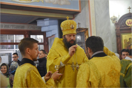 ПРАВЯЩИЙ АРХИЕРЕЙ СОВЕРШИЛ ВСЕНОЩНОЕ БДЕНИЕ