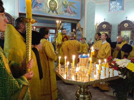 ПРАВЯЩИЙ АРХИЕРЕЙ СОВЕРШИЛ ВСЕНОЩНОЕ БДЕНИЕ