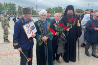 Епископ Гавриил посетил торжества в честь 80-летия Победы
